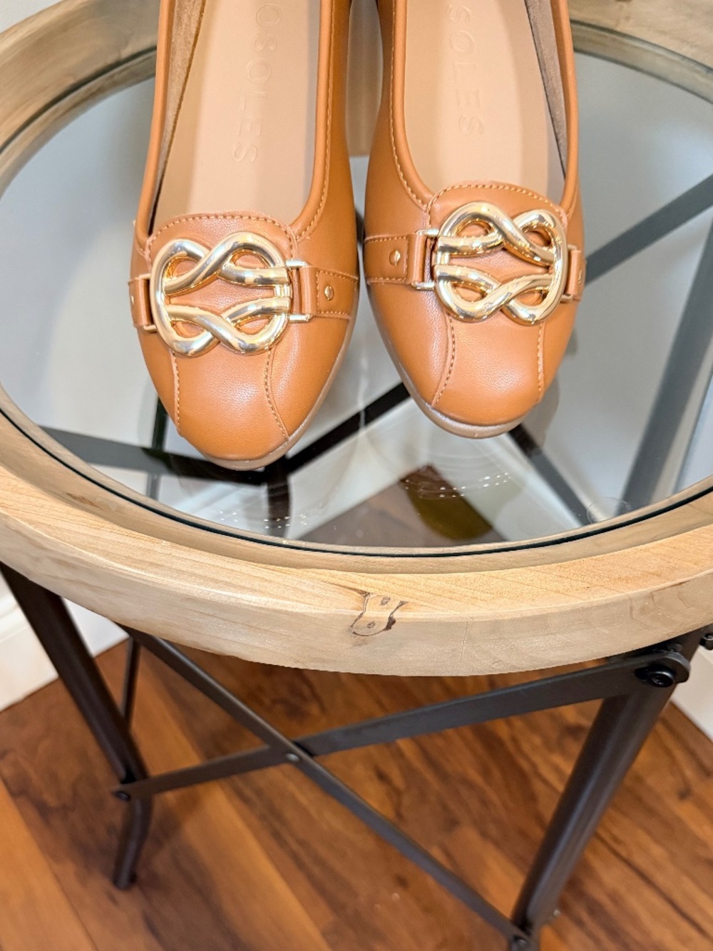Aerosoles Tan Ballet Flats w/ Gold Hardware